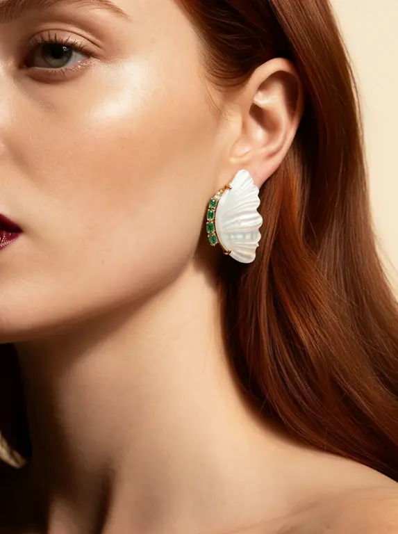 Brinco Concha Borboleta Esmeralda