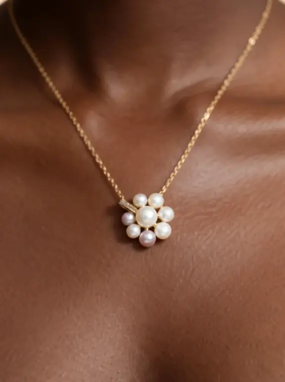 Colar Flor de Pérolas